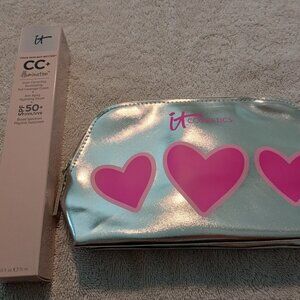 *BRAND-NEW* iT COSMETICS - CC+ illumination AND Make-up Bag!